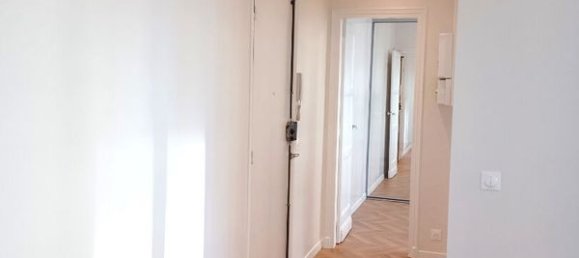 Квартира с 1 спальней в Париж, Франция № 324822 6