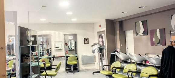 1 bedroom Building in Chatillon-Coligny, France No. 212279 4