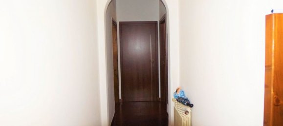 3 bedrooms Apartment in Florence, Italy No. 378052 6