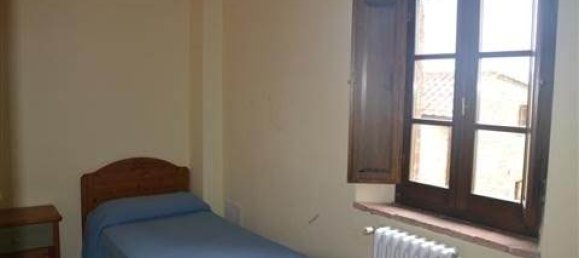 5 rooms Apartment in Asciano, Italy No. 91395 10