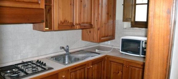 5 rooms Apartment in Asciano, Italy No. 91395 6