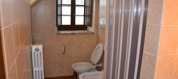 5 rooms Apartment in Asciano, Italy No. 91395 8