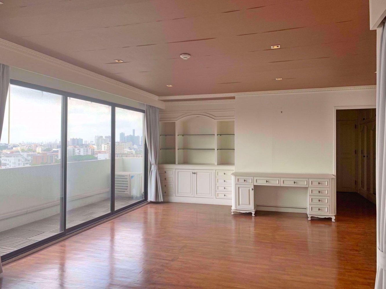 3 bedrooms Duplex in Watthana, Thailand No. 9905