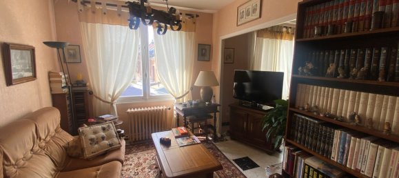 3 bedrooms Apartment in Amiens, France No. 76037 4