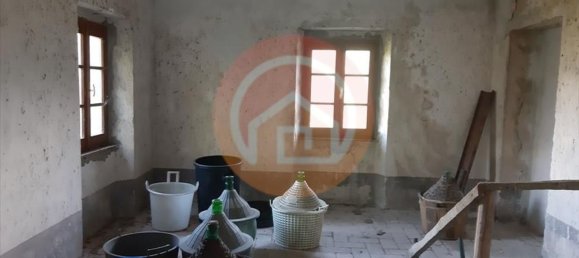 3 rooms House in Gallicano, Italy No. 161277 11