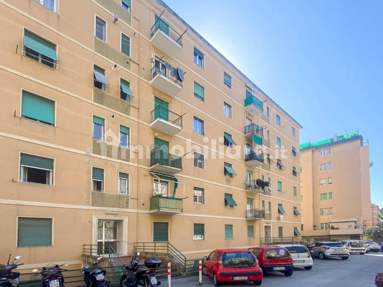 2 bedrooms Apartment in Genoa, Italy No. 16696