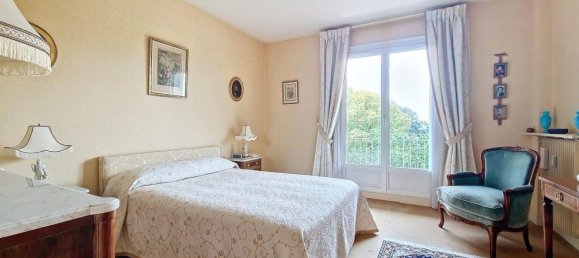 Apartamento de 3 dormitorios en Tours, France No. 157493 21