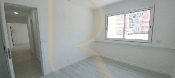 3 غرف نوم شقة في Corroios, Portugal رقم 91787 13