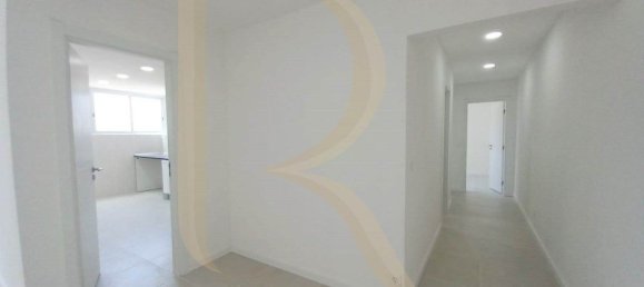 3 غرف نوم شقة في Corroios, Portugal رقم 91787 8