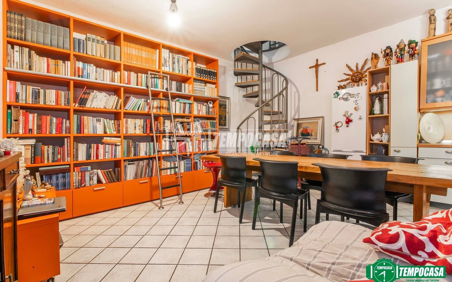 Dúplex de 2 dormitorios en Garbagnate Milanese, Italy No. 401874