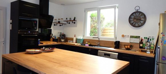 Casa de 3 dormitorios en Saran, France No. 250160 4