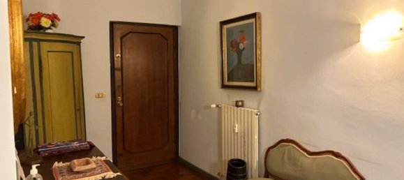 5 rooms Apartment in Piacenza, Italy No. 283446 4