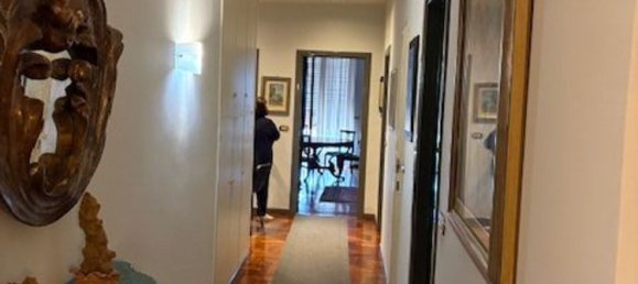 5 rooms Apartment in Piacenza, Italy No. 283446 3