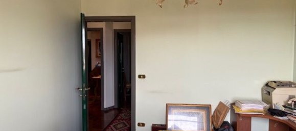 5 rooms Apartment in Piacenza, Italy No. 283446 16