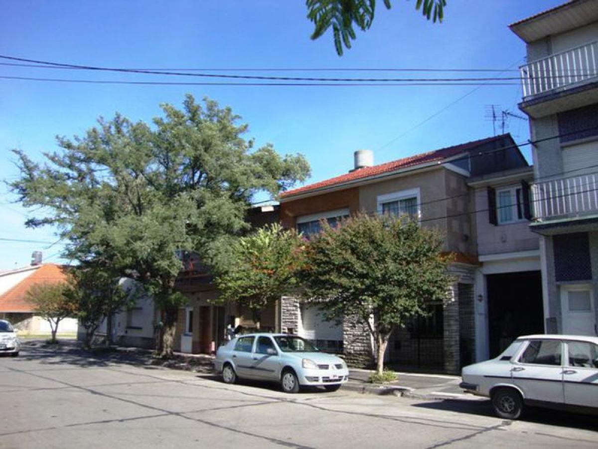 2 bedrooms House in Mar del Plata, Argentina No. 83407
