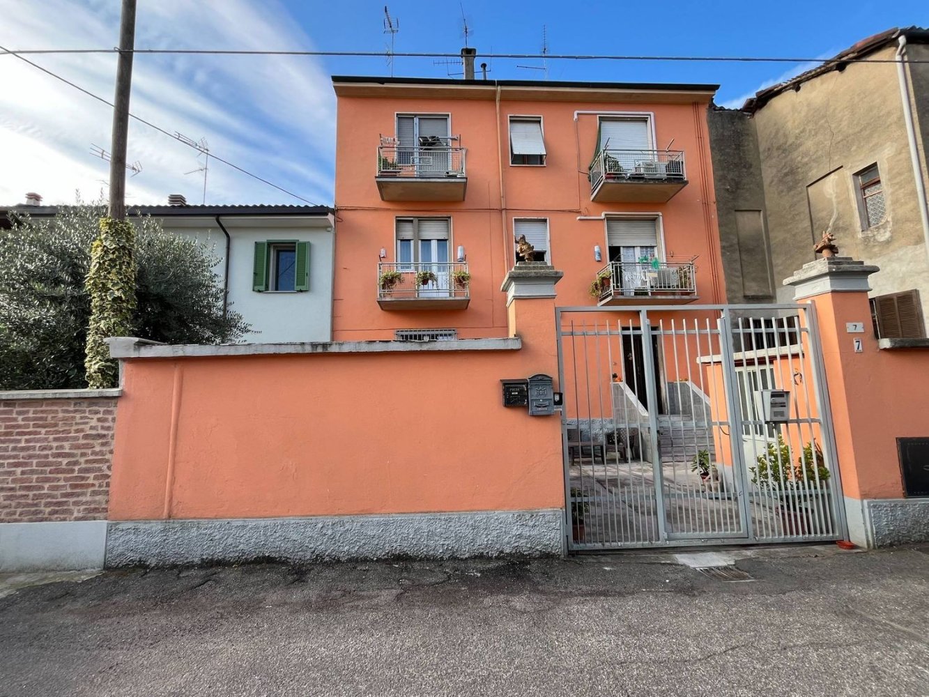 3 bedrooms Apartment in Borgo San Martino, Italy No. 345824