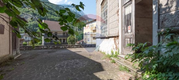 10 rooms House in Breno, Italy No. 234403 13