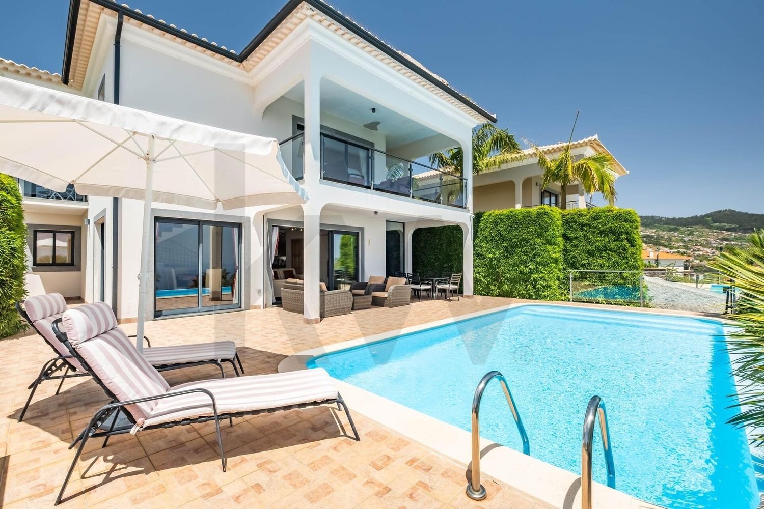 Villa de 3 dormitorios en Calheta, Portugal No. 256596