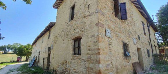21 room House in Giano dell'Umbria, Italy No. 309047 4
