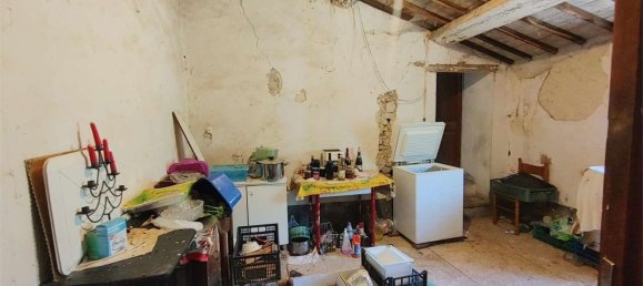 21 room House in Giano dell'Umbria, Italy No. 309047 26