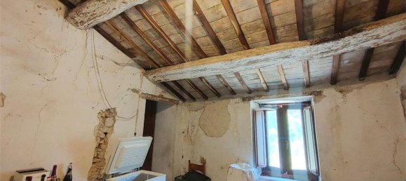 21 room House in Giano dell'Umbria, Italy No. 309047 27