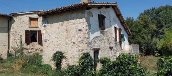 21 room House in Giano dell'Umbria, Italy No. 309047 5