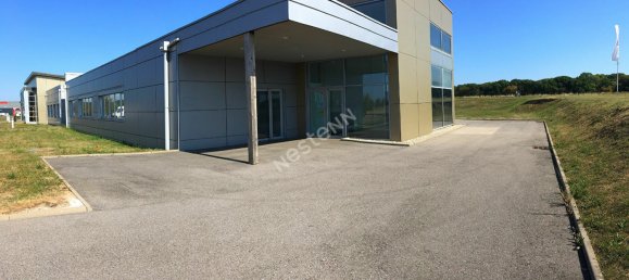 Propiedad comercial en Morhange, France 476 m² No. 220198 3