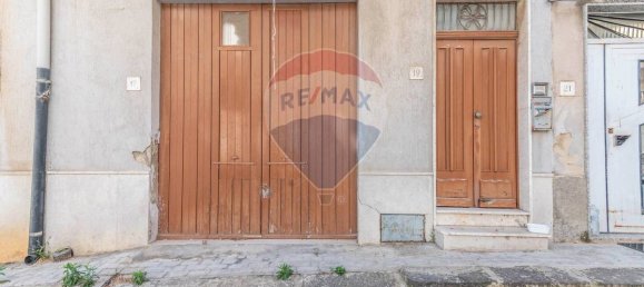 4 Schlafzimmer Haus in Grammichele, Italy, Nr. 304101 15