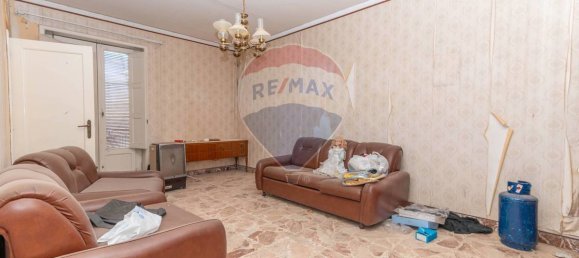 4 Schlafzimmer Haus in Grammichele, Italy, Nr. 304101 4