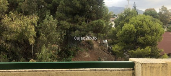 Apartamento de 4 dormitorios en Marbella, Spain No. 81594 2