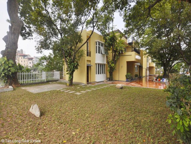 4 bedrooms Villa in Tay Ho, Vietnam No. 3783