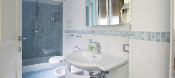 Квартира с 6 комнатами в Палермо, Италия № 37044 17