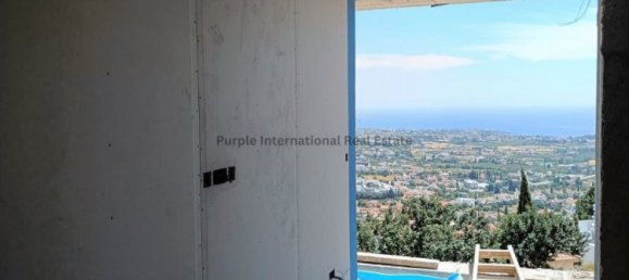 Villa de 4 dormitorios en Pegeia, Cyprus No. 1179 8