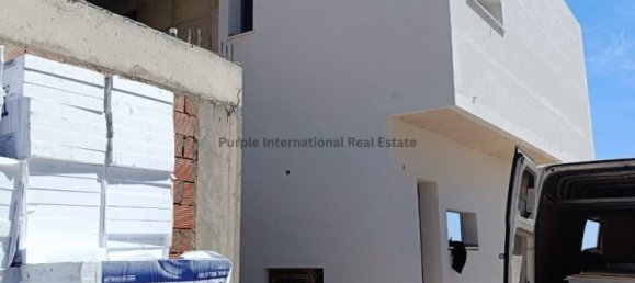 Villa de 4 dormitorios en Pegeia, Cyprus No. 1179 14