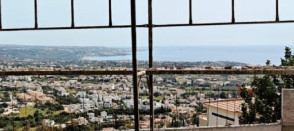 Villa de 4 dormitorios en Pegeia, Cyprus No. 1179 6