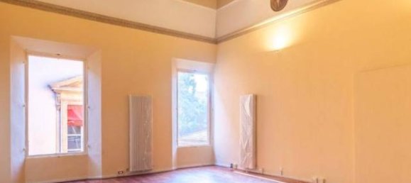 2 rooms Apartment in Bologna, Italy No. 39795 2