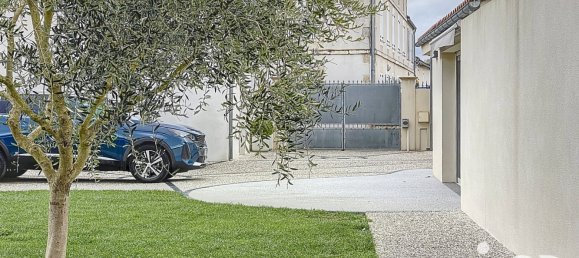 Casa de 5 dormitorios en Forges, France No. 102962 2