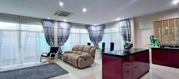 3 bedrooms Cafe / restaurant in Bang Lamung, Thailand No. 20301 12