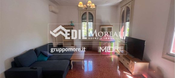 5 rooms Apartment in Modena, Italy No. 303025 7