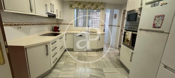 4 bedrooms Apartment in Benidorm, Spain No. 153376 6