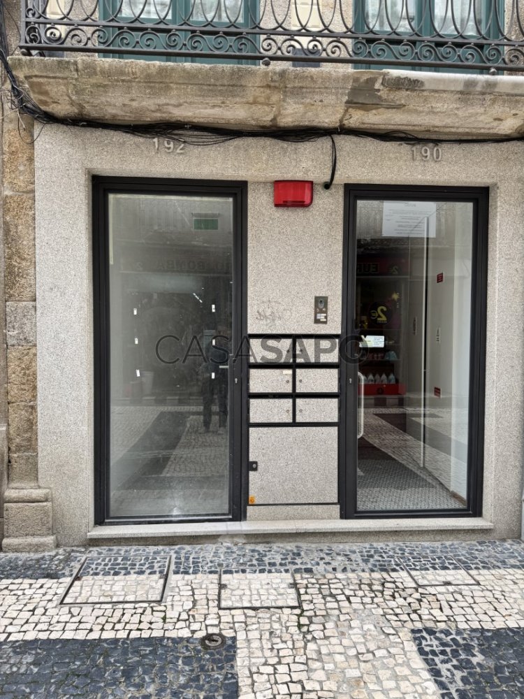 62m² Commercial property in Porto, Portugal No. 260557