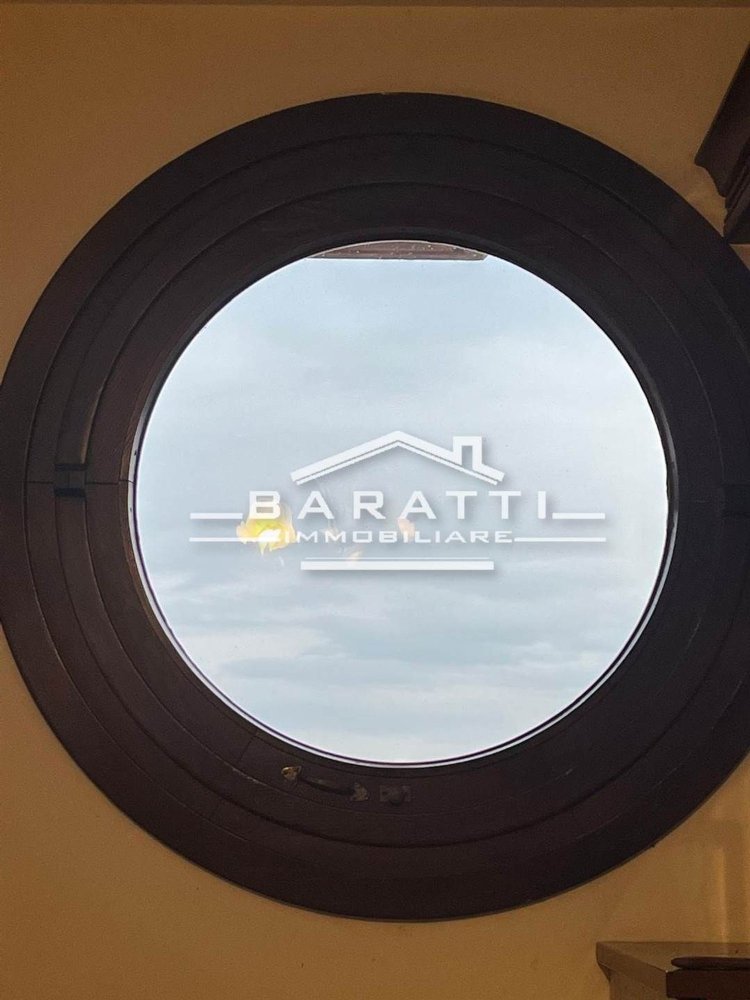 Квартира с 5 комнатами в Судзара, Италия № 87720