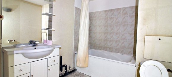 Estudio en Poissy, France No. 175294 5