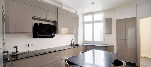 5 bedrooms Apartment in Paris, France No. 168585 5