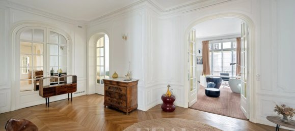 5 bedrooms Apartment in Paris, France No. 168585 13