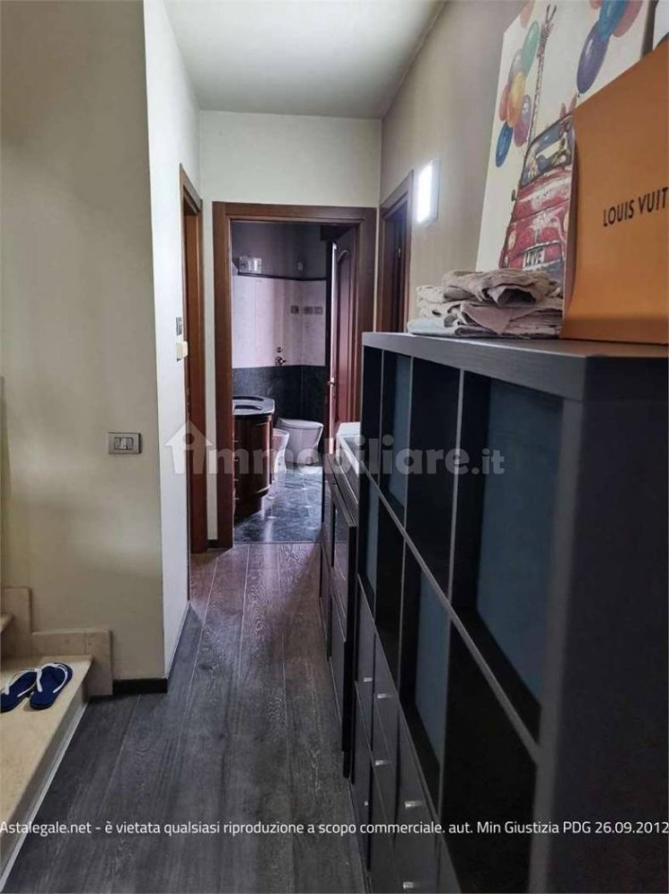 3 Schlafzimmer Villa in Paderno Dugnano, Italy, Nr. 291187