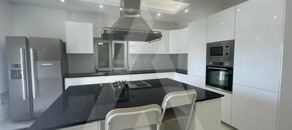 Casa de 3 dormitorios en Portimao, Portugal No. 11853 24