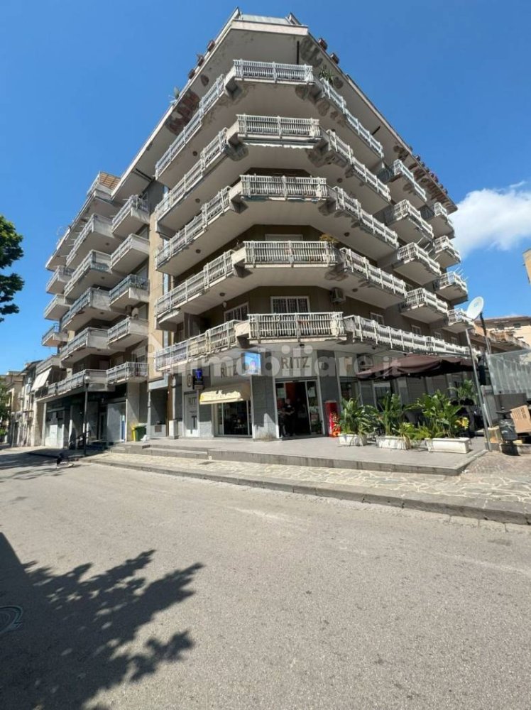 3 غرف نوم شقة في Eboli, Italy رقم 124255