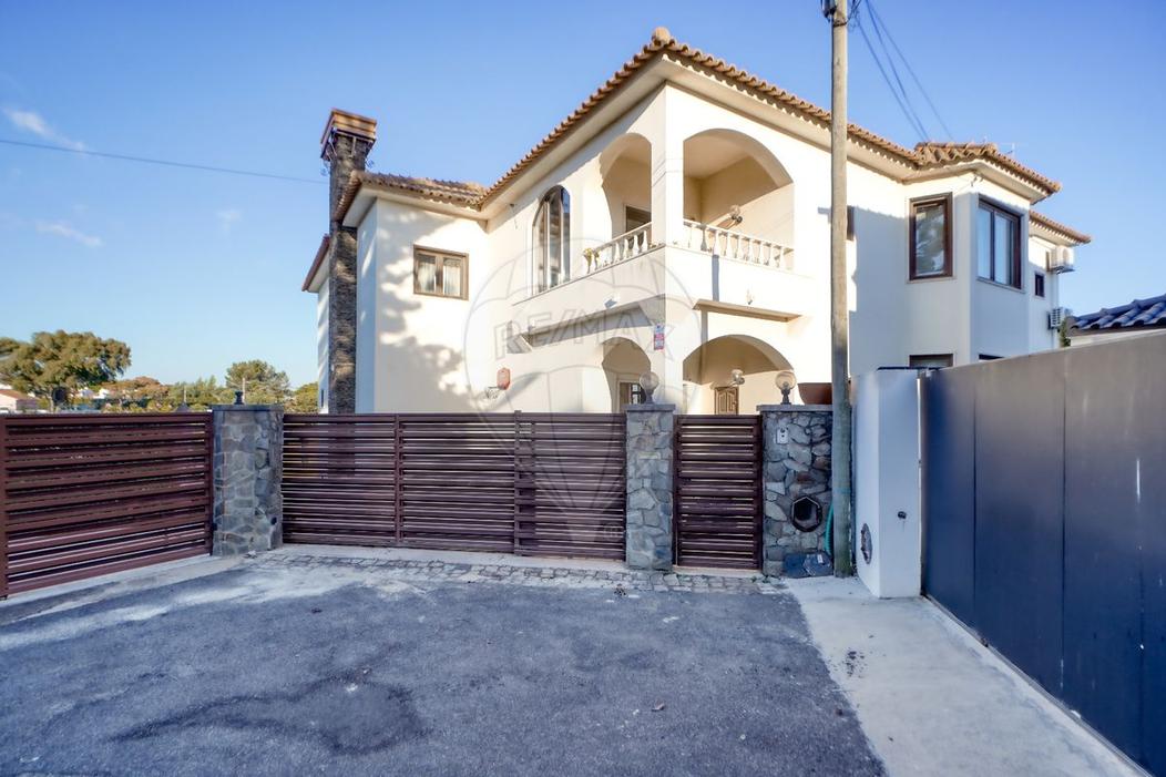 5 bedrooms House in Cascais, Portugal No. 62291