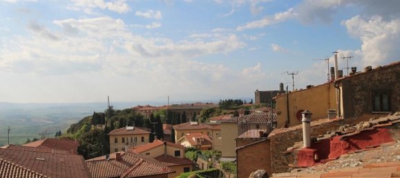 2 bedrooms Apartment in Volterra, Italy No. 175 3
